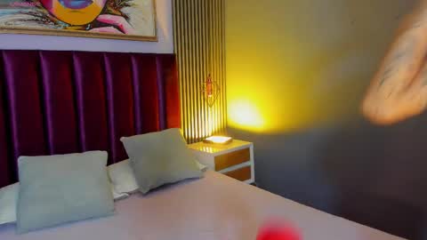 Laura online show from 03.28.26