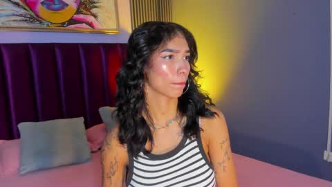 Laura online show from 04.10.26