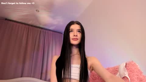 Snapshot of laura_coy chatting on 01.26.25 Laura online show from 01.26.25
