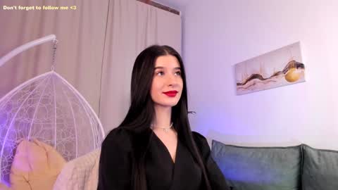 Snapshot of laura_coy chatting on 02.03.25 Laura online show from 02.03.25