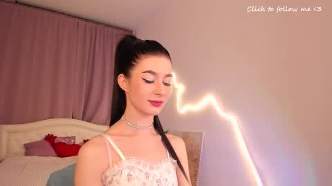 Laura online show from 01.11.26