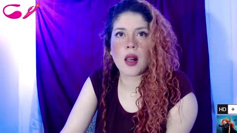 Snapshot of laura_fountain_ chatting on 01.27.25 weedcam Curly Laura OF    online show from 01.27.25