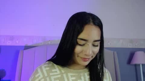 Snapshot of laura_golden1 chatting on 10.28.25 lLAURA online show from 10.28.25