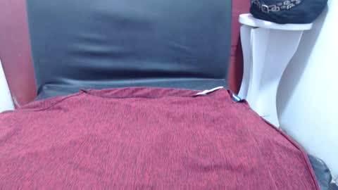  Laura  online show from 10.28.25