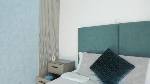 LauraIvy online show from 04.28.26