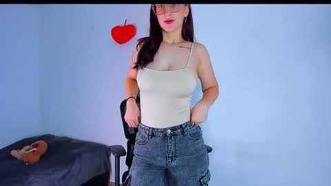 LauraIvy online show from 06.19.26