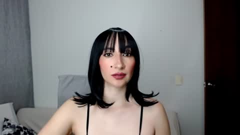Laura online show from 07.05.26