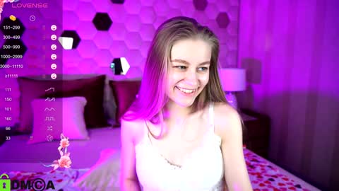 Snapshot of laura_pudd chatting on 01.02.25 Laura online show from 01.02.25