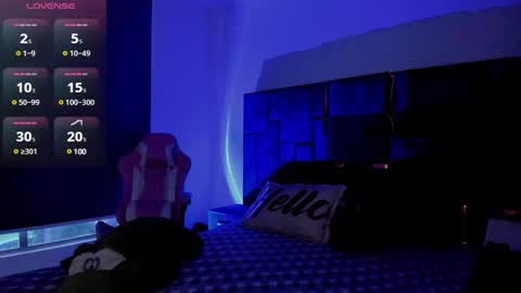 Laura Rose online show from 03.11.25