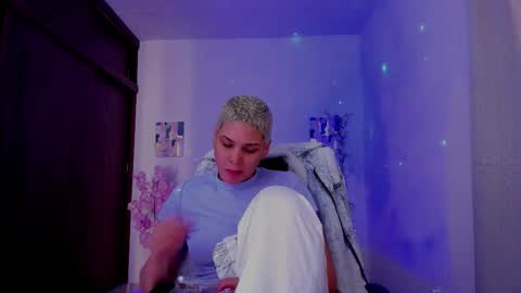 Laura Rose online show from 09.26.25