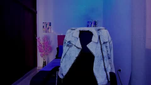 Laura Rose online show from 09.29.25