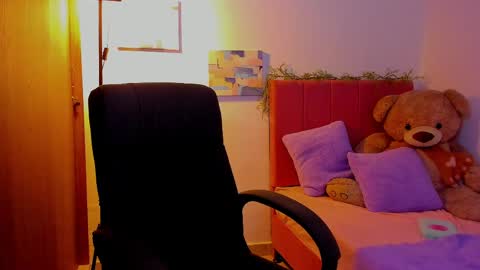 Laura Rose online show from 04.01.26