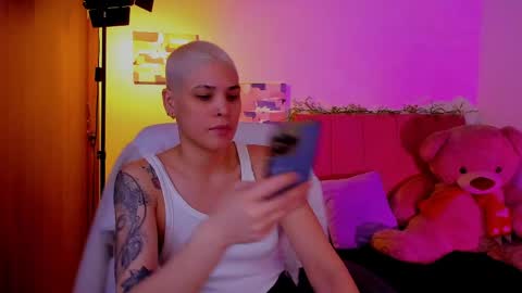 Laura Rose online show from 04.07.26