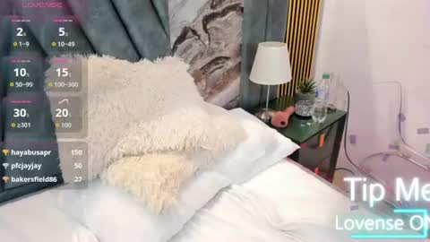 Laura online show from 06.14.26