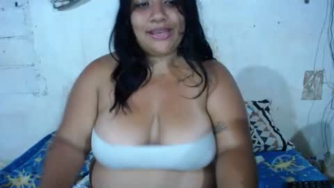 laura_sofia23 online show from 04.01.26