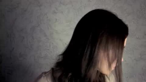 Laura online show from 02.12.26