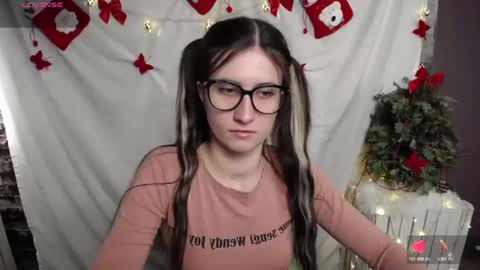 Laura online show from 12.11.24