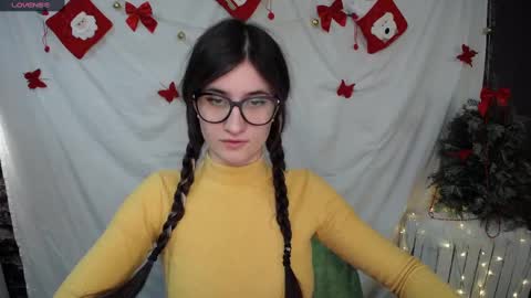 Laura online show from 12.15.24