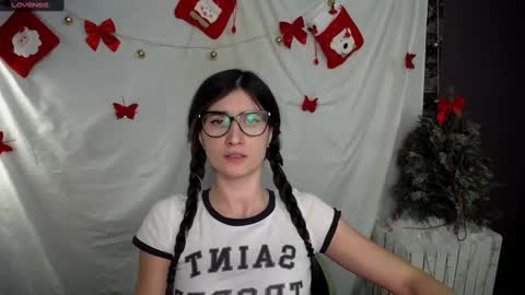 Laura online show from 01.02.25