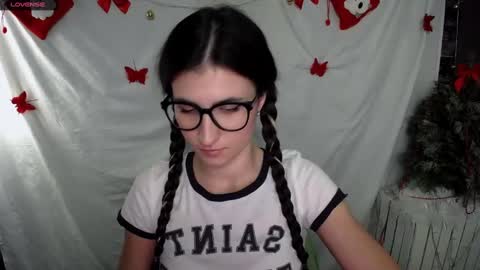 Laura online show from 01.03.25