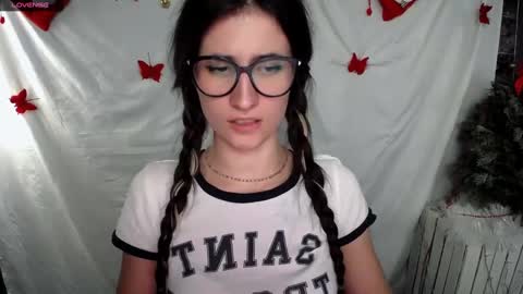 Laura online show from 01.03.25