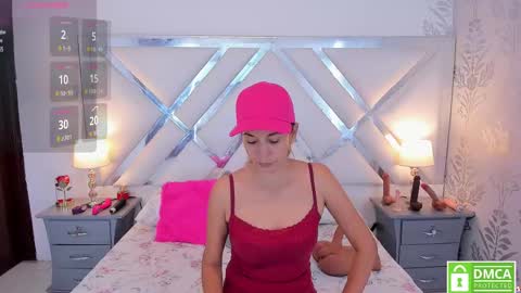 Snapshot of laurafarrely chatting on 02.24.25 Laura online show from 02.24.25