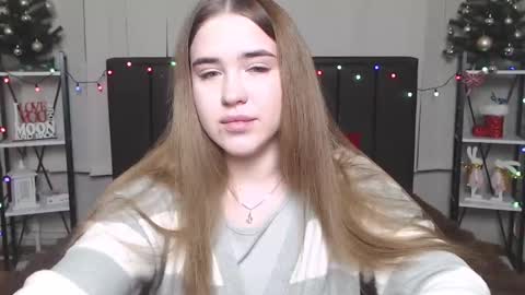 LauraHlot online show from 01.09.25