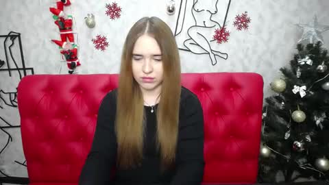 LauraHlot online show from 01.11.25