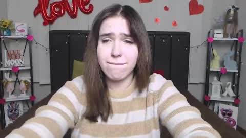 LauraHlot online show from 02.16.25