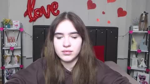 LauraHlot online show from 02.24.25