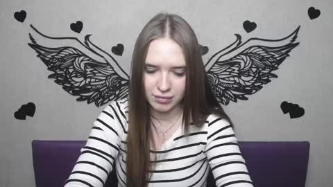 Snapshot of laurahlot chatting on 04.18.26 LauraHlot online show from 04.18.26