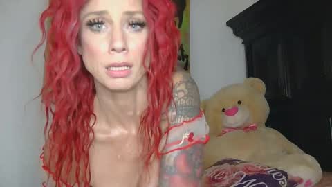 Lilian Banks online show from 11.12.25