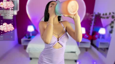 Laura MartinGMT-5 2200-0600 online show from 12.20.24