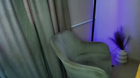Leila Libertas online show from 07.10.26