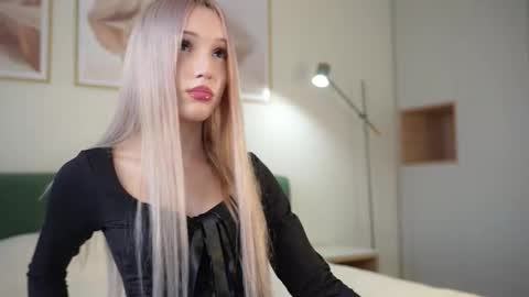 Laura online show from 09.19.25