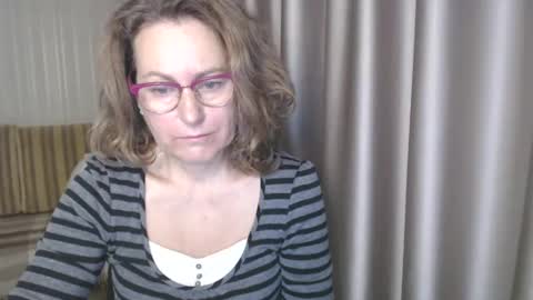Snapshot of lauraoven1 chatting on 12.13.24 Lauraoven1 online show from 12.13.24