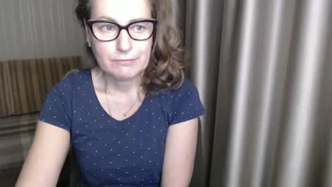 Snapshot of lauraoven1 chatting on 01.17.25 Lauraoven1 online show from 01.17.25