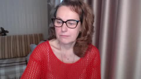 Snapshot of lauraoven1 chatting on 02.02.25 Lauraoven1 online show from 02.02.25