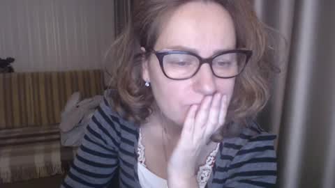 Snapshot of lauraoven1 chatting on 02.13.25 Lauraoven1 online show from 02.13.25