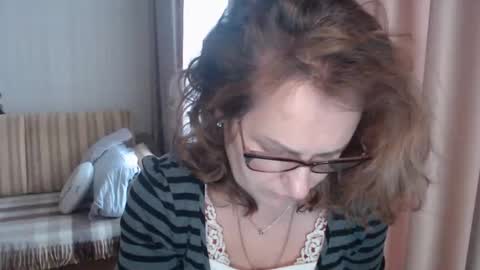 Snapshot of lauraoven1 chatting on 02.17.25 Lauraoven1 online show from 02.17.25