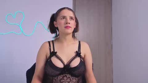 Laura online show from 06.09.26