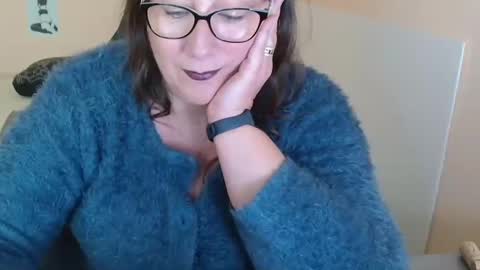 laureanne online show from 12.11.24