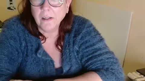 laureanne online show from 12.28.24