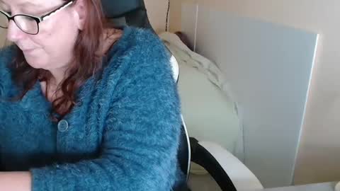 laureanne online show from 01.20.25