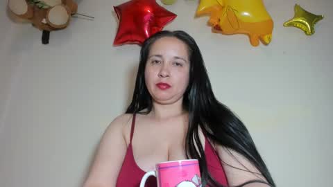 Snapshot of laureen777 chatting on 03.02.25 laureen777 online show from 03.02.25