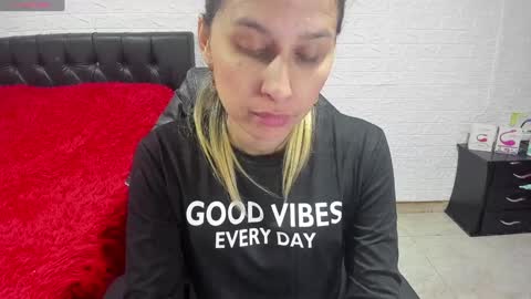 Lauren Independent model online show from 12.24.24