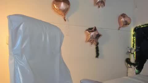 Lauren online show from 12.22.25