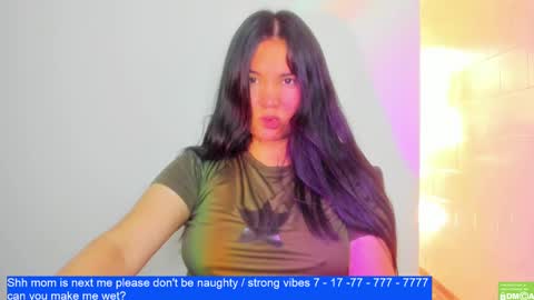 Snapshot of laurengirls1 chatting on 12.03.24 onlyfan laureng7 - 7 laureng2 online show from 12.03.24