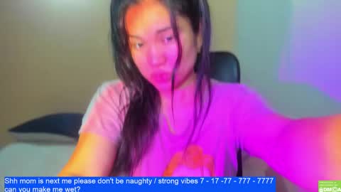 Snapshot of laurengirls1 chatting on 12.11.24 onlyfan laureng7 - 7 laureng2 online show from 12.11.24