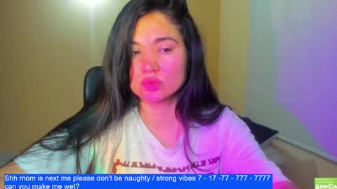 Snapshot of laurengirls1 chatting on 12.16.24 onlyfan laureng7 - 7 laureng2 online show from 12.16.24